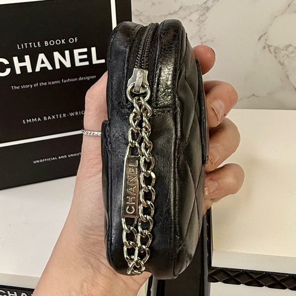 Chanel CC Logo Lambskin Leather Belt Bag/Crossbody Bag - Picture 7 of 12